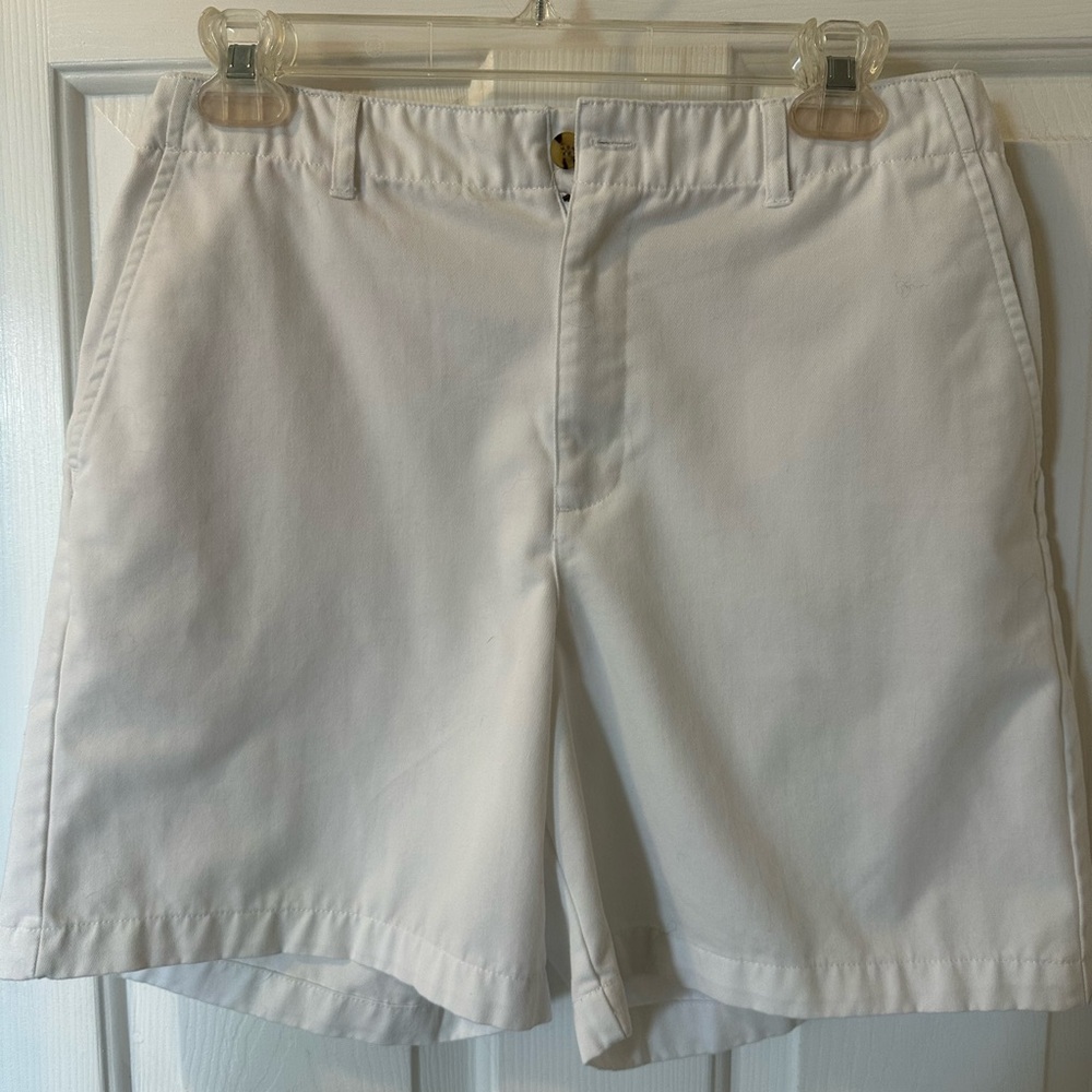 Women’s white shorts. White Stag, size 6.
